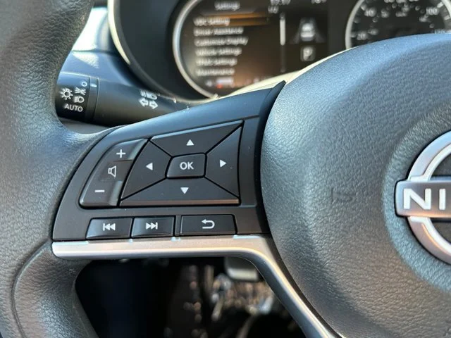 SEMINUEVOS NISSAN Versa a Estados en autogozo