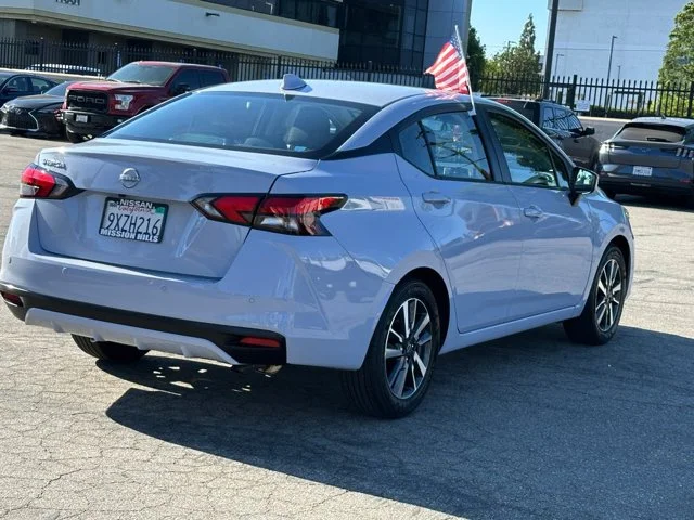 SEMINUEVOS NISSAN Versa a Estados en autogozo