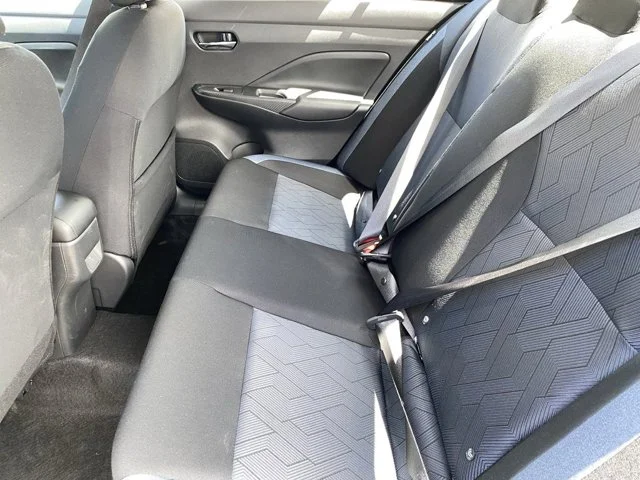 SEMINUEVOS NISSAN Versa a Estados en autogozo