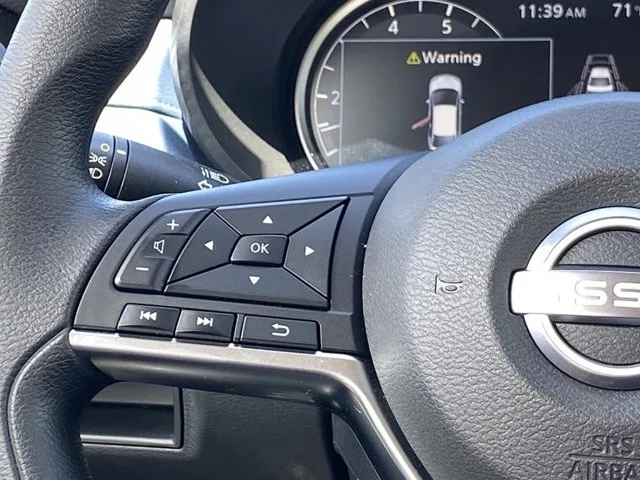 SEMINUEVOS NISSAN Versa a Estados en autogozo