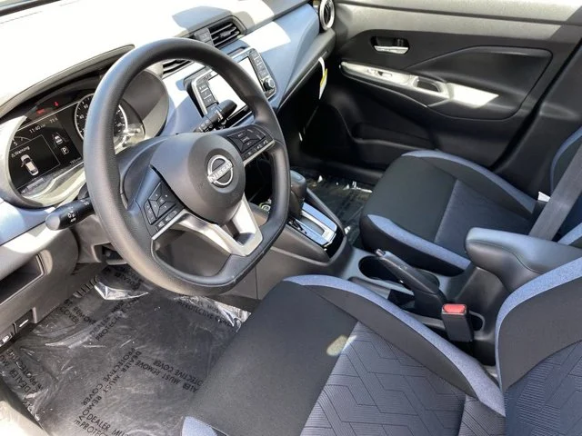 SEMINUEVOS NISSAN Versa a Estados en autogozo