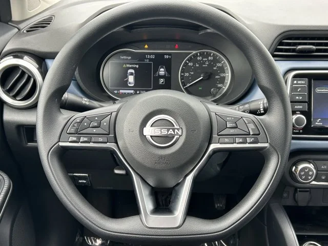 SEMINUEVOS NISSAN Versa a Estados en autogozo