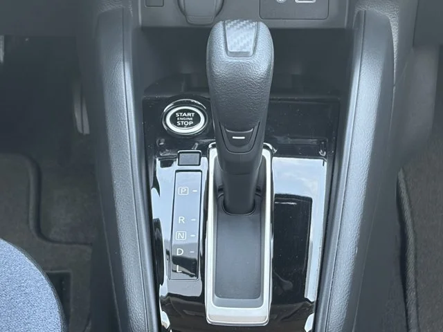 SEMINUEVOS NISSAN Versa a Estados en autogozo