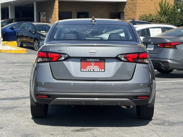 SEMINUEVOS NISSAN Versa a Estados en autogozo