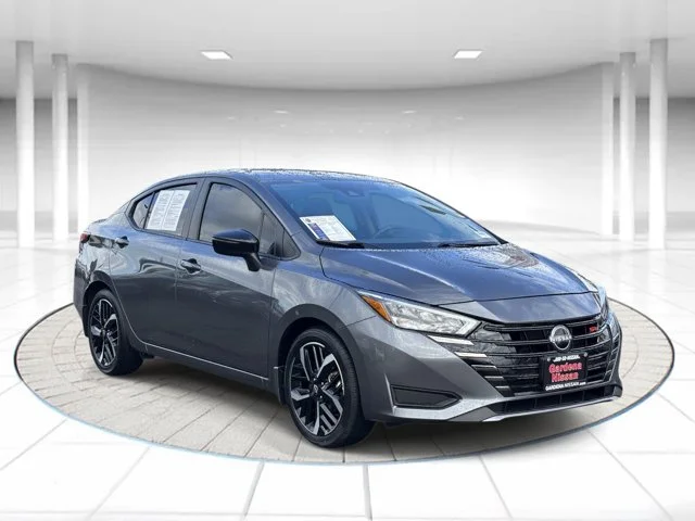 SEMINUEVOS NISSAN Versa a Estados en autogozo