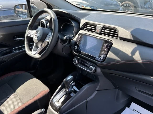 SEMINUEVOS NISSAN Versa a Estados en autogozo
