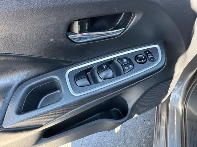 SEMINUEVOS NISSAN Versa a Estados en autogozo