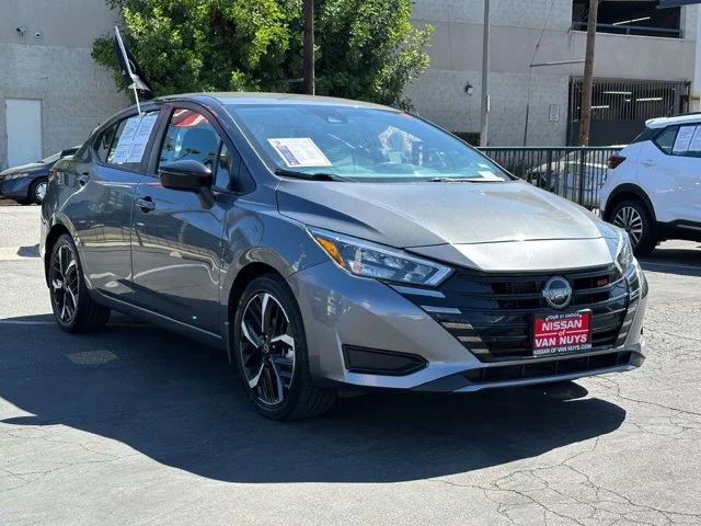 SEMINUEVOS NISSAN Versa a Estados en autogozo