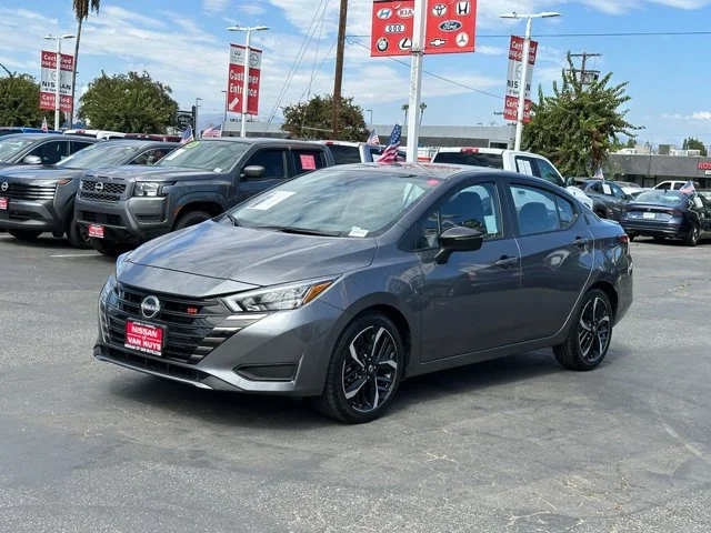 SEMINUEVOS NISSAN Versa a Estados en autogozo