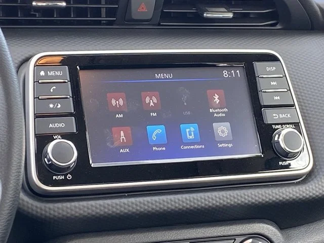 SEMINUEVOS NISSAN Kicks Play a Estados en autogozo