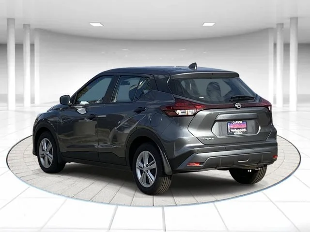SEMINUEVOS NISSAN Kicks Play a Estados en autogozo