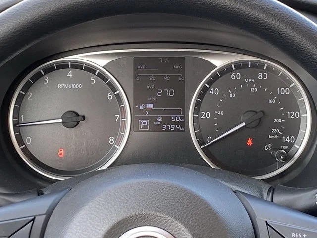 SEMINUEVOS NISSAN Kicks Play a Estados en autogozo