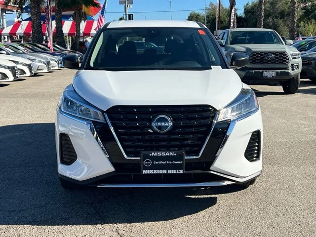 SEMINUEVOS NISSAN Kicks Play a Estados en autogozo