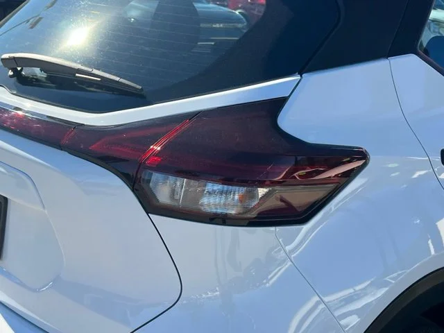 SEMINUEVOS NISSAN Kicks Play a Estados en autogozo