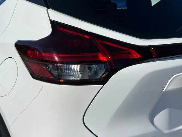 SEMINUEVOS NISSAN Kicks Play a Estados en autogozo