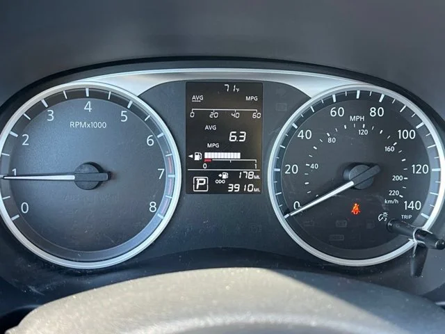 SEMINUEVOS NISSAN Kicks Play a Estados en autogozo