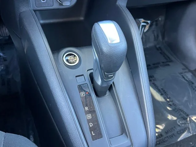 SEMINUEVOS NISSAN Kicks Play a Estados en autogozo