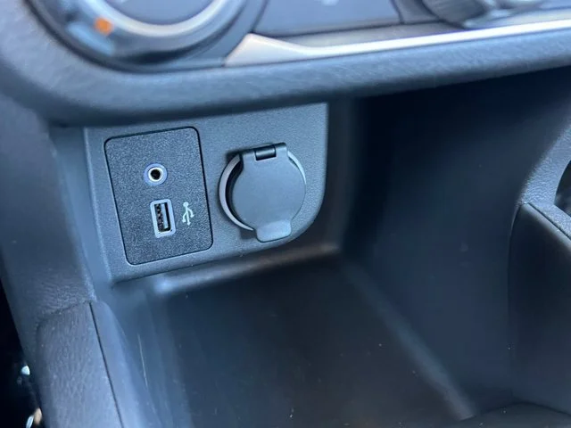 SEMINUEVOS NISSAN Kicks Play a Estados en autogozo