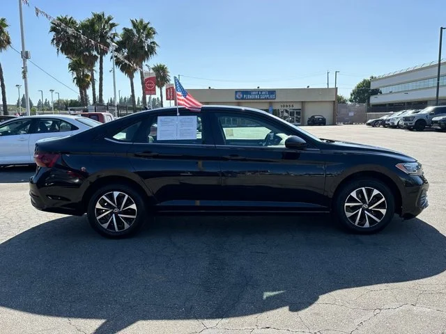 SEMINUEVOS VOLKSWAGEN Jetta a Estados en autogozo