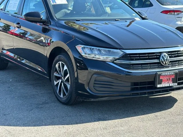 SEMINUEVOS VOLKSWAGEN Jetta a Estados en autogozo