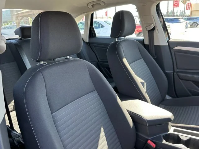 SEMINUEVOS VOLKSWAGEN Jetta a Estados en autogozo