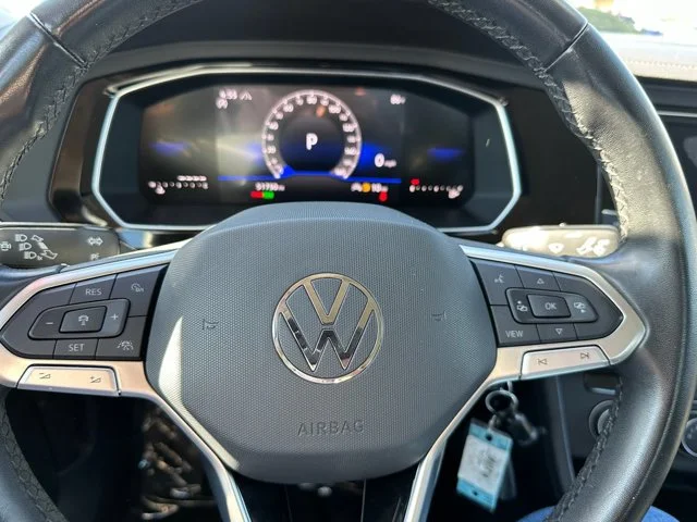 SEMINUEVOS VOLKSWAGEN Jetta a Estados en autogozo