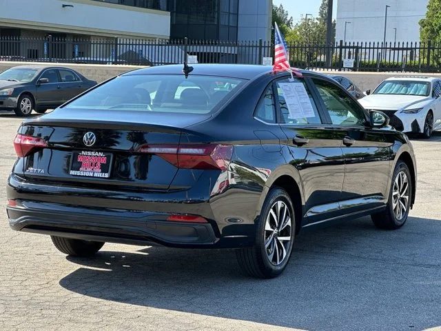 SEMINUEVOS VOLKSWAGEN Jetta a Estados en autogozo