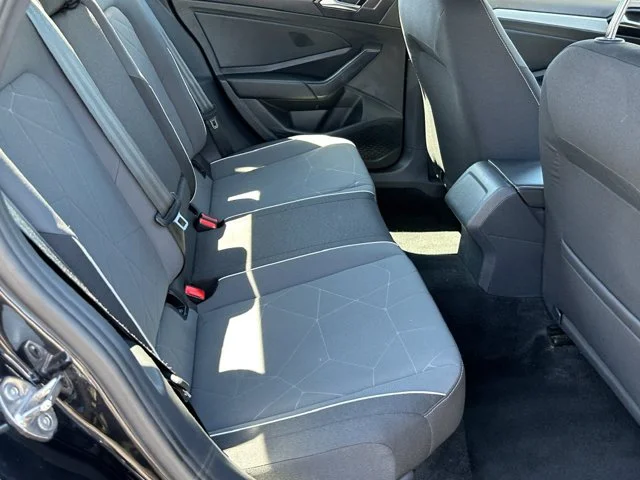 SEMINUEVOS VOLKSWAGEN Jetta a Estados en autogozo