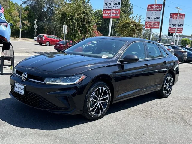 SEMINUEVOS VOLKSWAGEN Jetta a Estados en autogozo