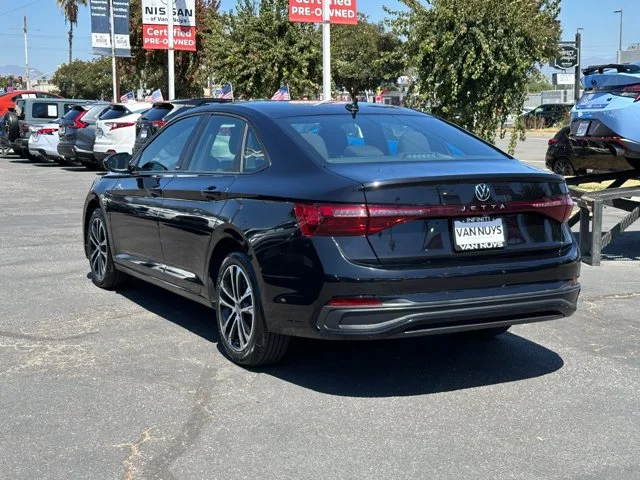 SEMINUEVOS VOLKSWAGEN Jetta a Estados en autogozo