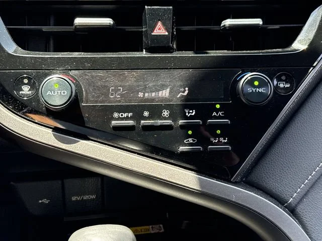 SEMINUEVOS TOYOTA Camry Hybrid a Estados en autogozo