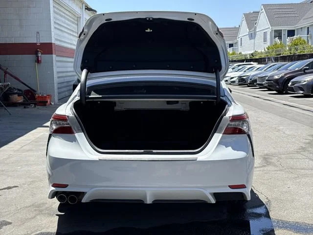 SEMINUEVOS TOYOTA Camry Hybrid a Estados en autogozo