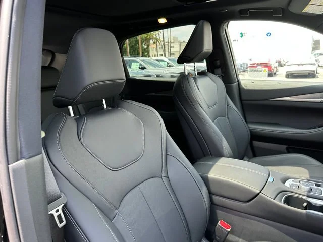 Nuevos INFINITI QX65 à Estados chez autogozo