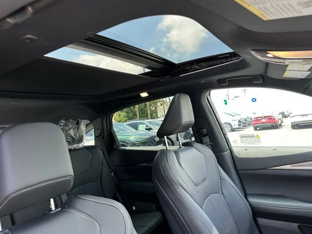 Nuevos INFINITI QX65 à Estados chez autogozo