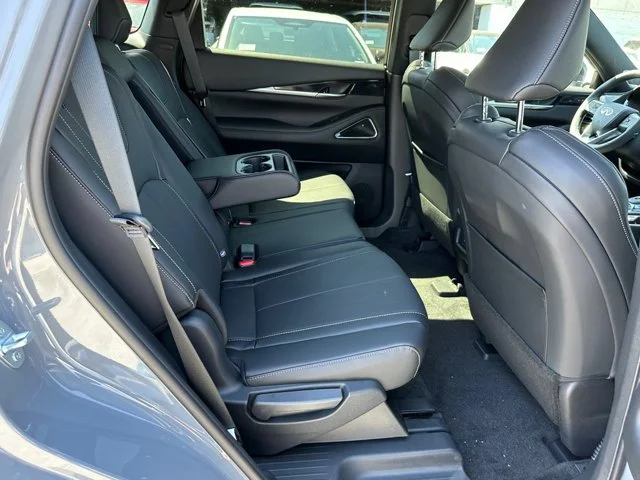 Nuevos INFINITI QX65 à Estados chez autogozo