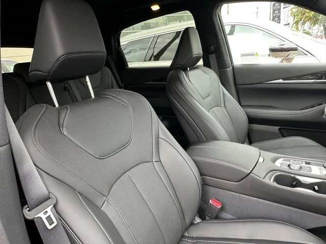 Nuevos INFINITI QX65 à Estados chez autogozo