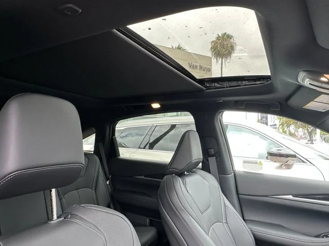Nuevos INFINITI QX65 à Estados chez autogozo