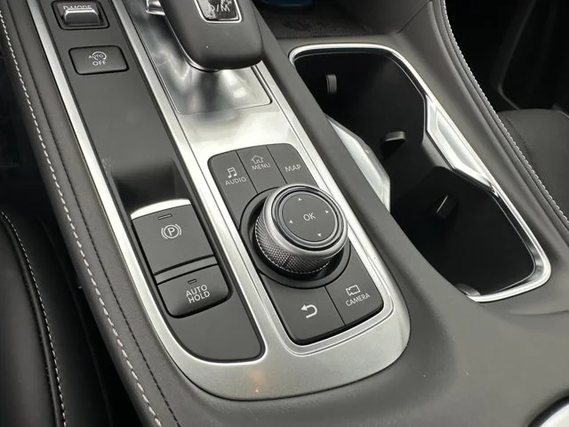 Nuevos INFINITI QX65 à Estados chez autogozo