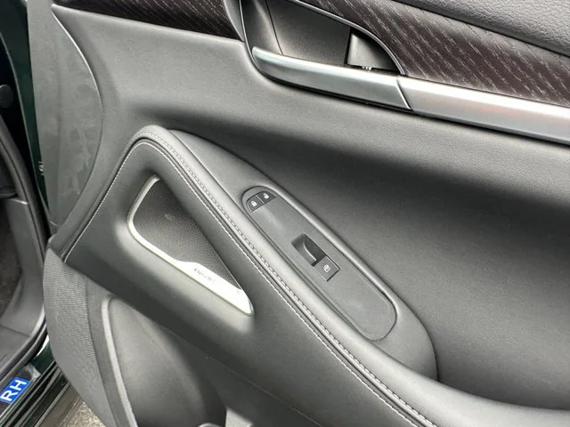 Nuevos INFINITI QX65 à Estados chez autogozo