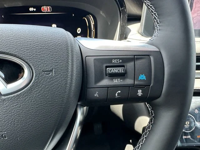 Nuevos INFINITI QX65 à Estados chez autogozo