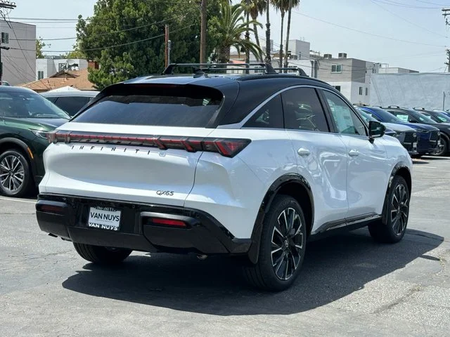 Nuevos INFINITI QX65 à Estados chez autogozo