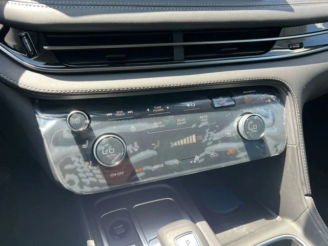 Nuevos INFINITI QX60 à Estados chez autogozo