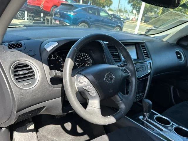 SEMINUEVOS NISSAN Pathfinder a Estados en autogozo