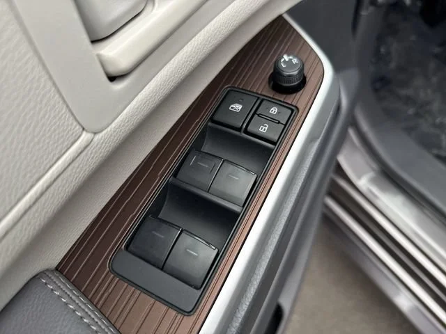 SEMINUEVOS TOYOTA Sienna a Estados en autogozo