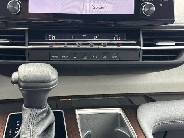 SEMINUEVOS TOYOTA Sienna a Estados en autogozo