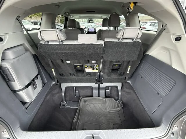 SEMINUEVOS TOYOTA Sienna a Estados en autogozo