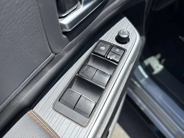 SEMINUEVOS TOYOTA Sienna a Estados en autogozo