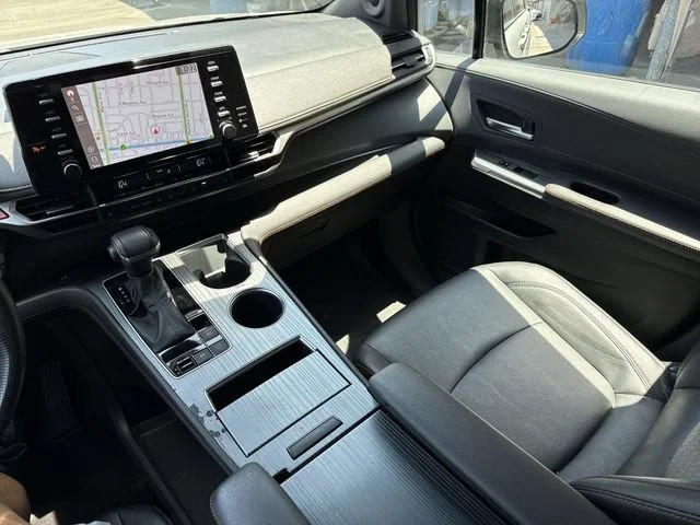 SEMINUEVOS TOYOTA Sienna a Estados en autogozo