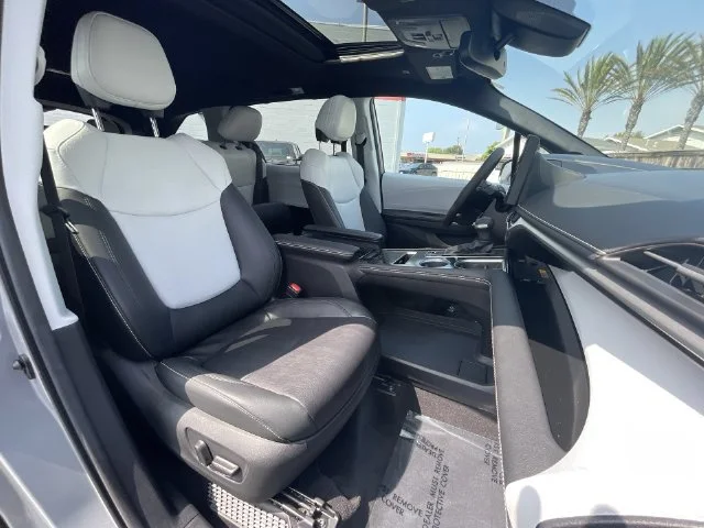 SEMINUEVOS TOYOTA Sienna a Estados en autogozo