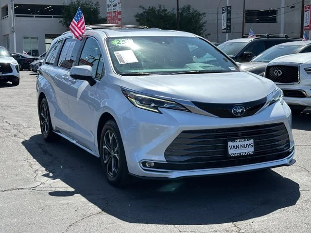 SEMINUEVOS TOYOTA Sienna a Estados en autogozo